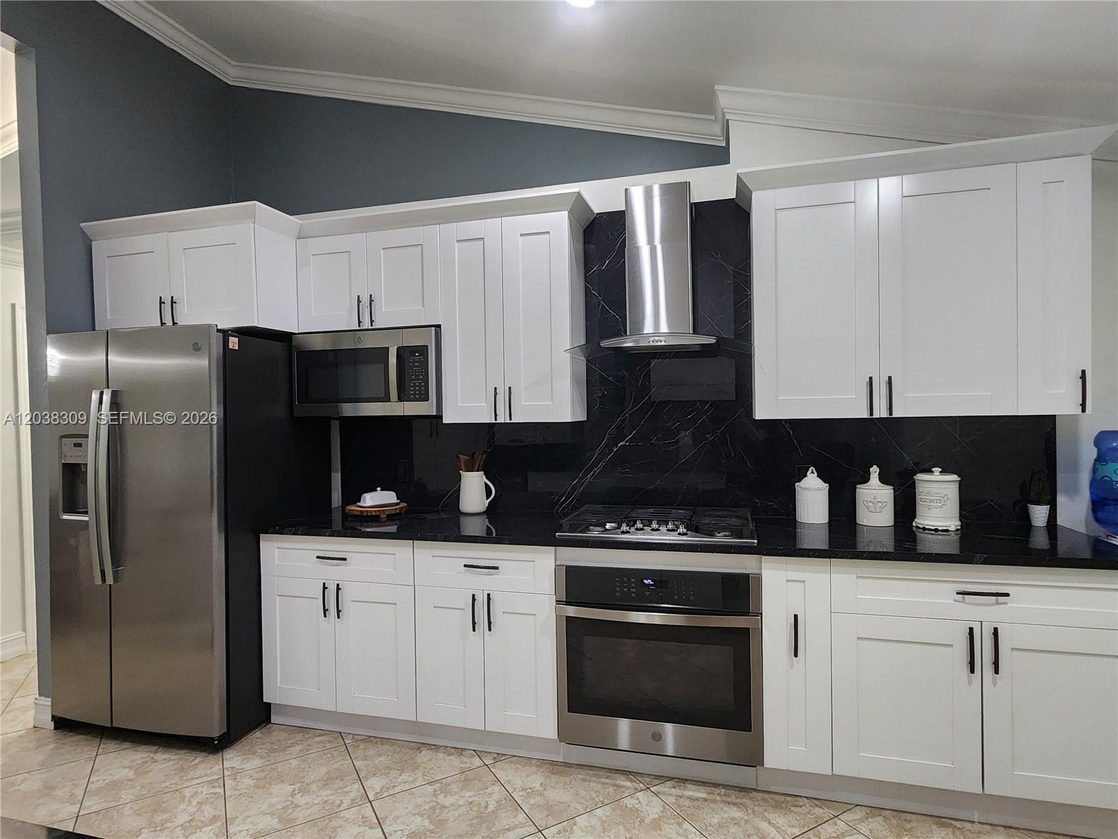 111 2nd Street SE, Naples, FL 34117