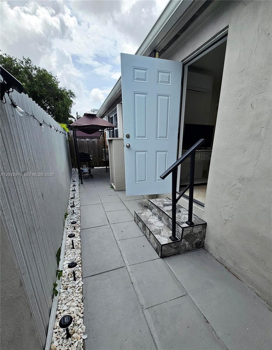 000 NW 51 Avenue STUDIO — photo 3