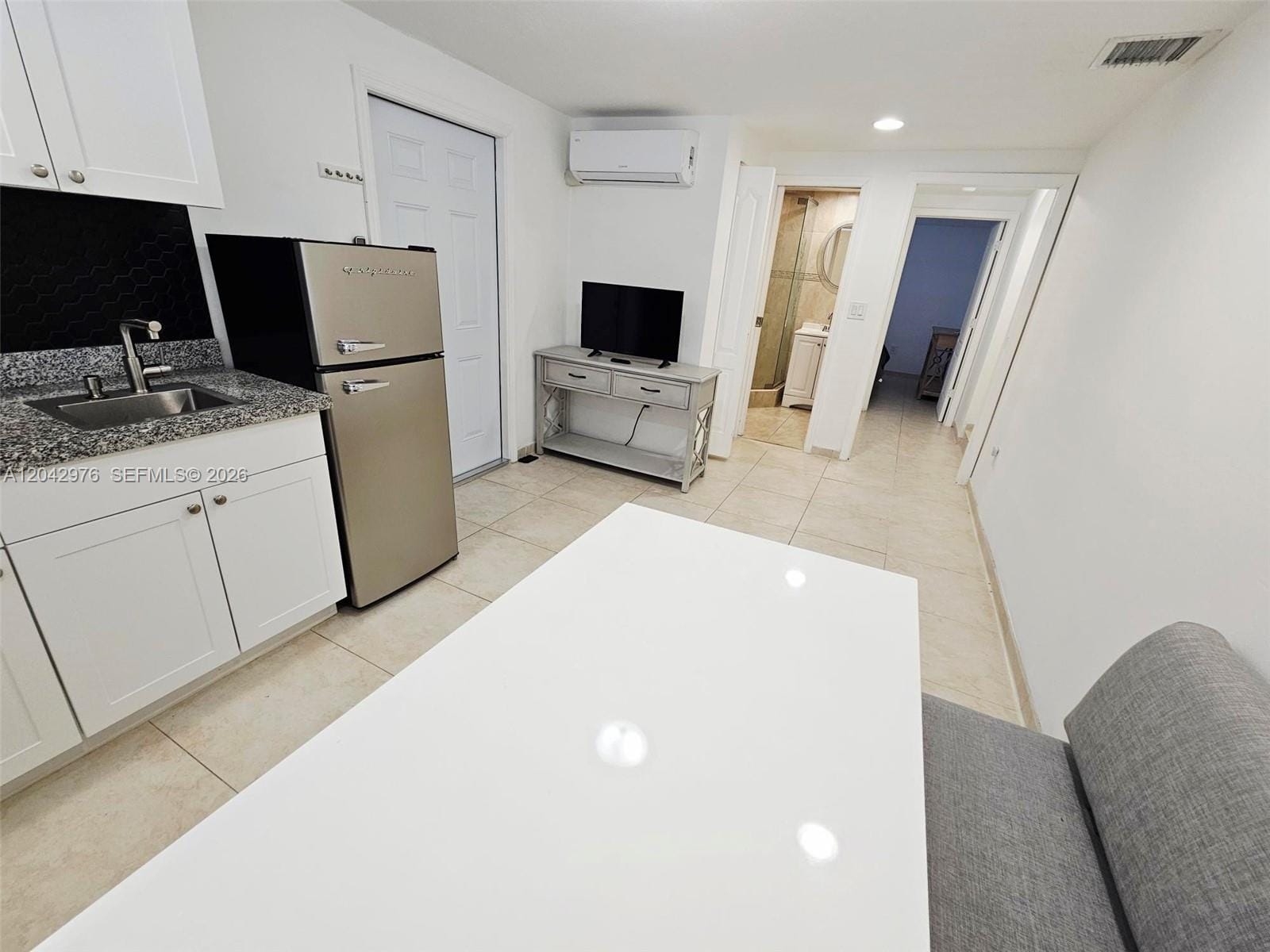 000 NW 51 Avenue STUDIO — photo 6