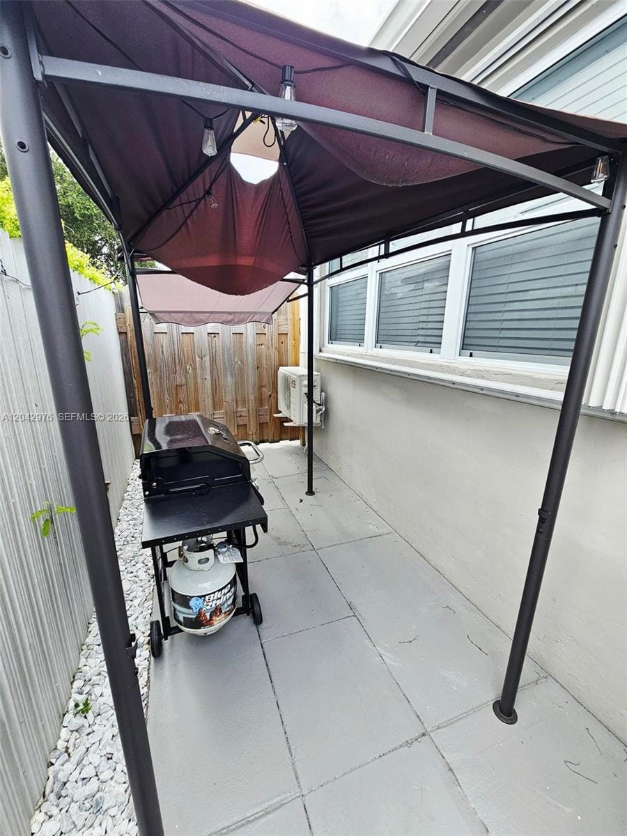 000 NW 51 Avenue STUDIO — photo 10