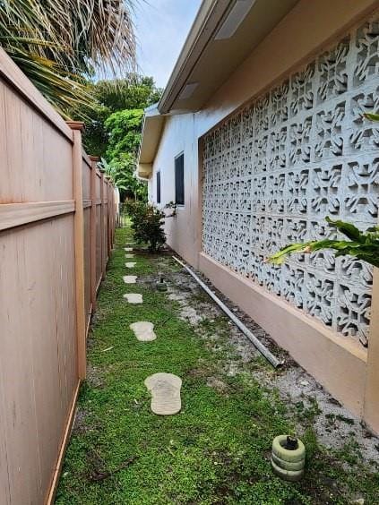1676 NE 40th Street — photo 11