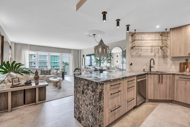 340 Sunset Drive 505, Essex Tower, Fort Lauderdale, FL