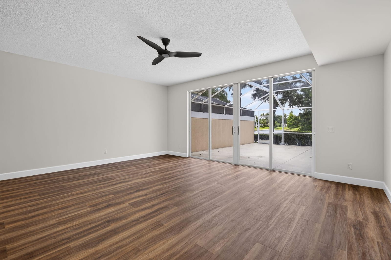 112 Santa Barbara Way — photo 10