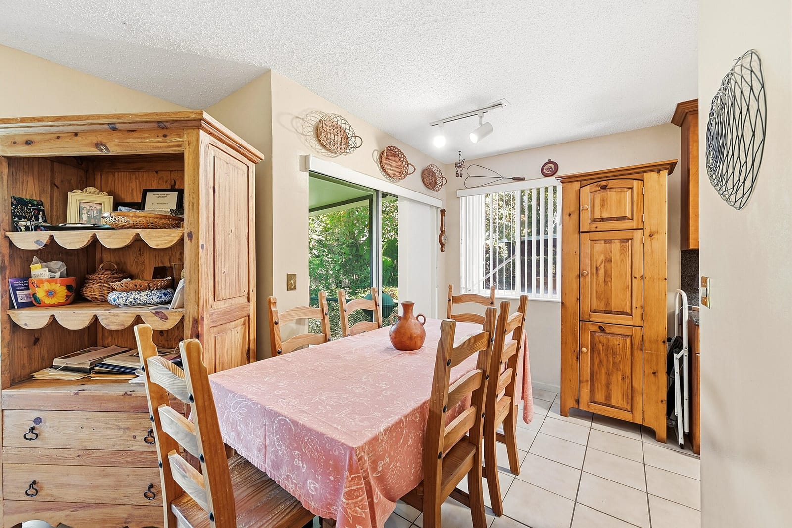 2118 Discovery Circle W, Deerfield Beach, FL 33442 photo 9