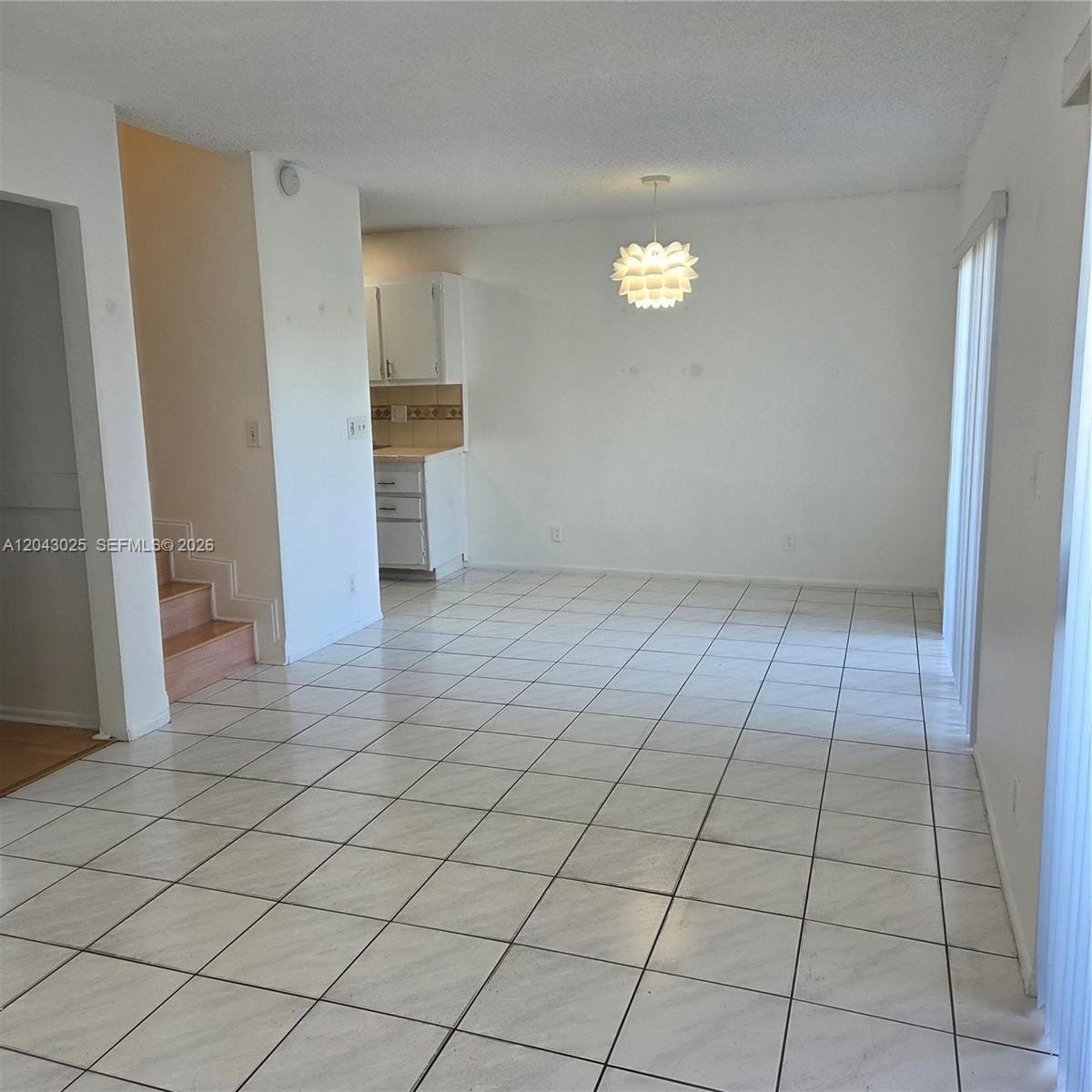 8905 NW 28th Drive B — photo 1