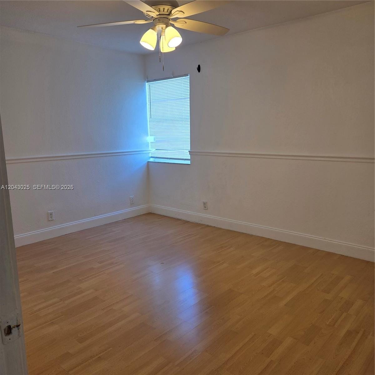 8905 NW 28th Drive B — photo 4