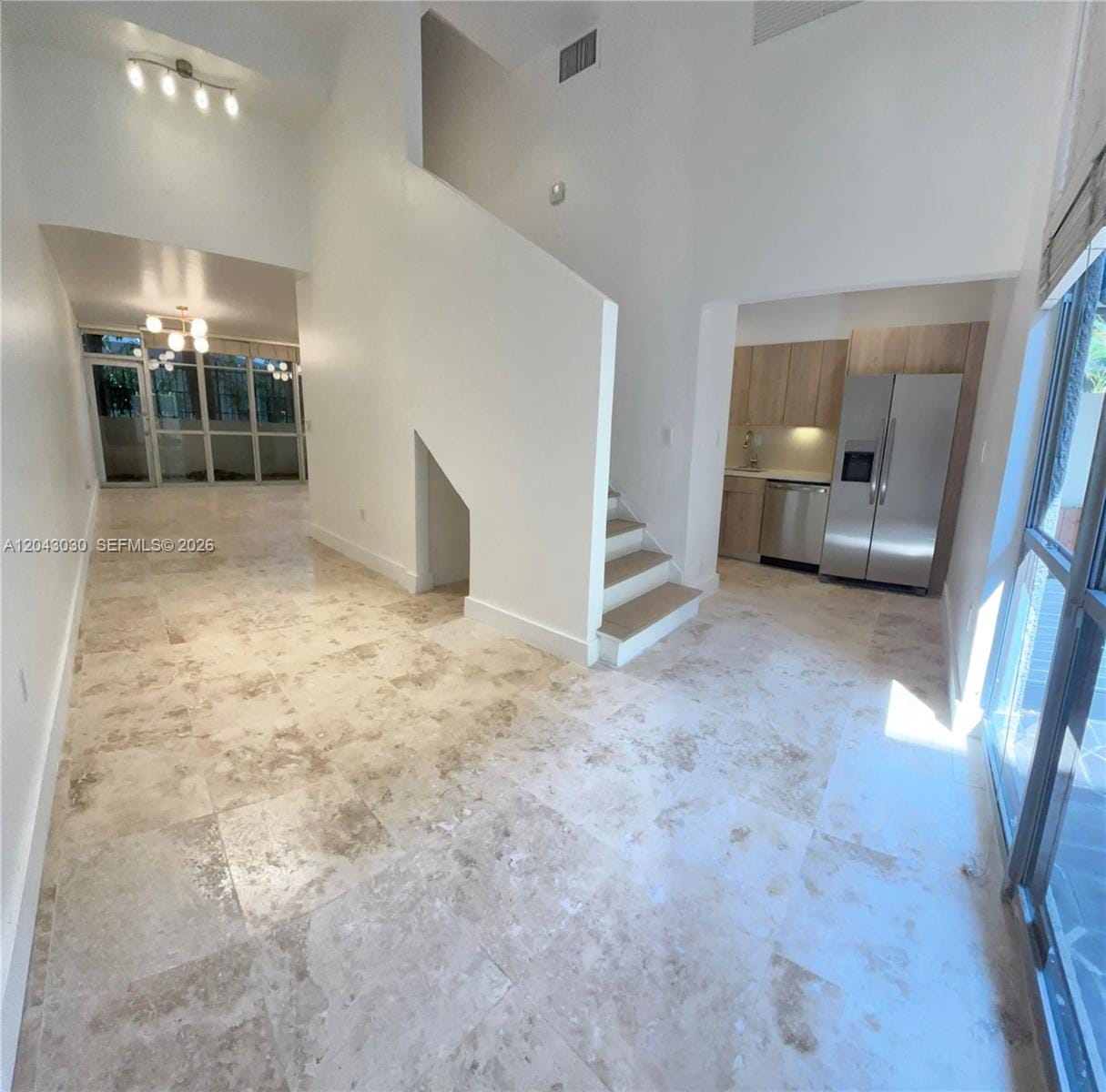 2666 Tigertail Avenue 114 — photo 2
