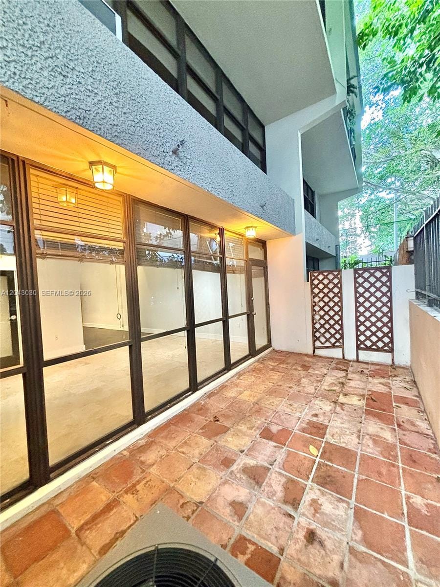 2666 Tigertail Avenue 114 — photo 11