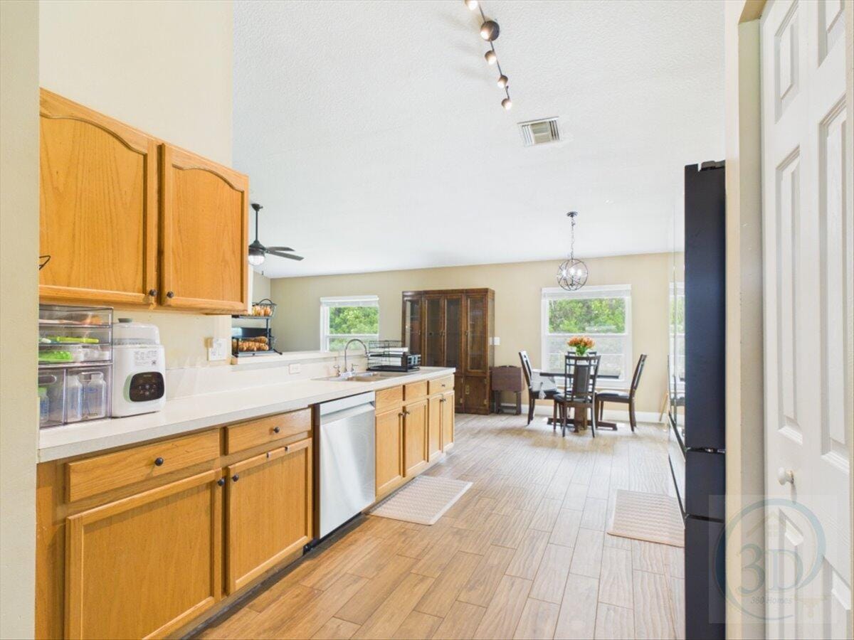 2265 SW Grosspoint Street — photo 4
