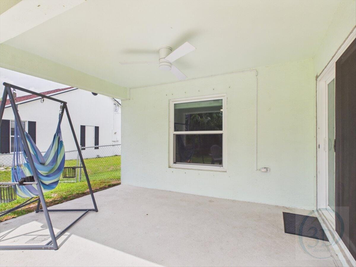 2265 SW Grosspoint Street — photo 8