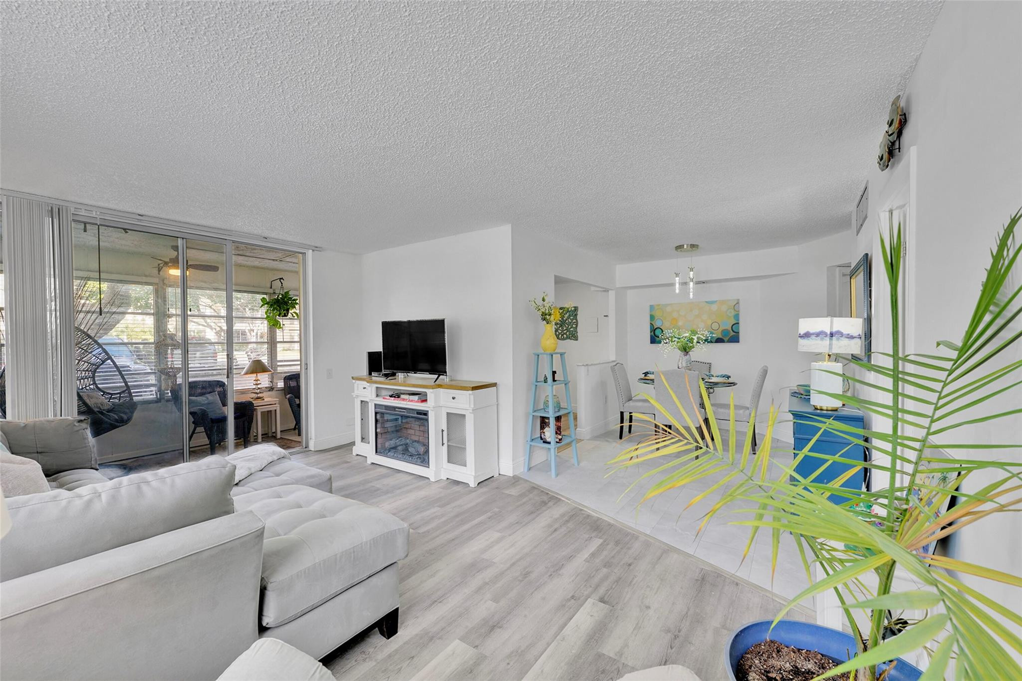 9090 Lime Bay Boulevard 112, Tamarac, FL 33321, Tamarac