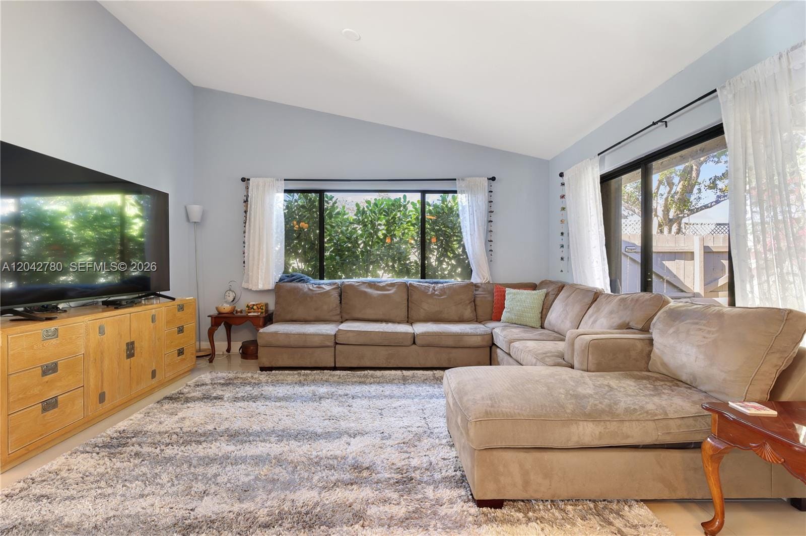 3064 S Oakland Forest Drive 1006 — photo 4