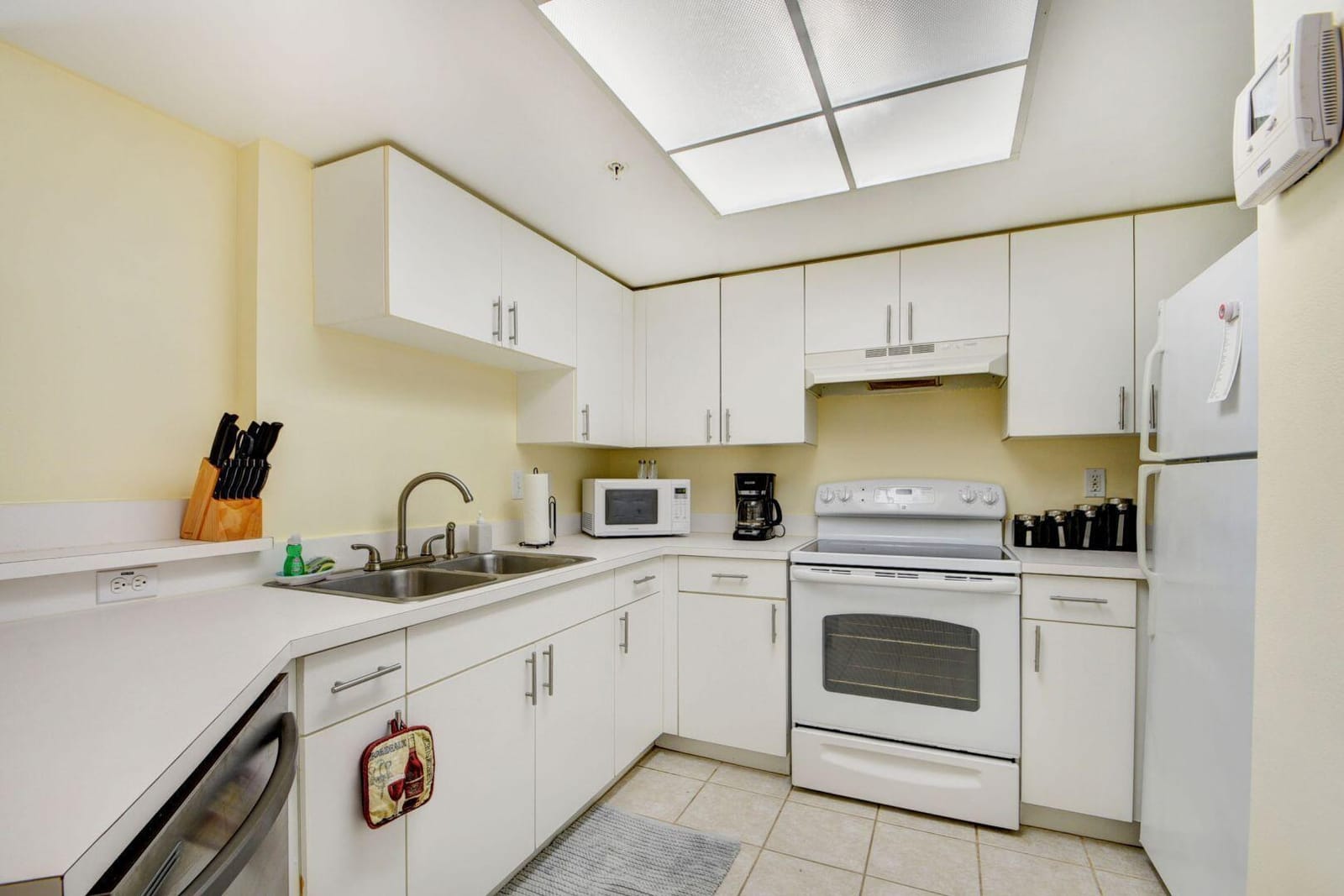 300 Crestwood Court N 307 — photo 11