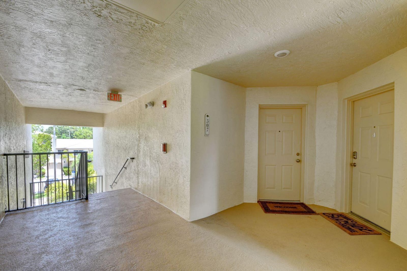300 Crestwood Court N 307 — photo 3
