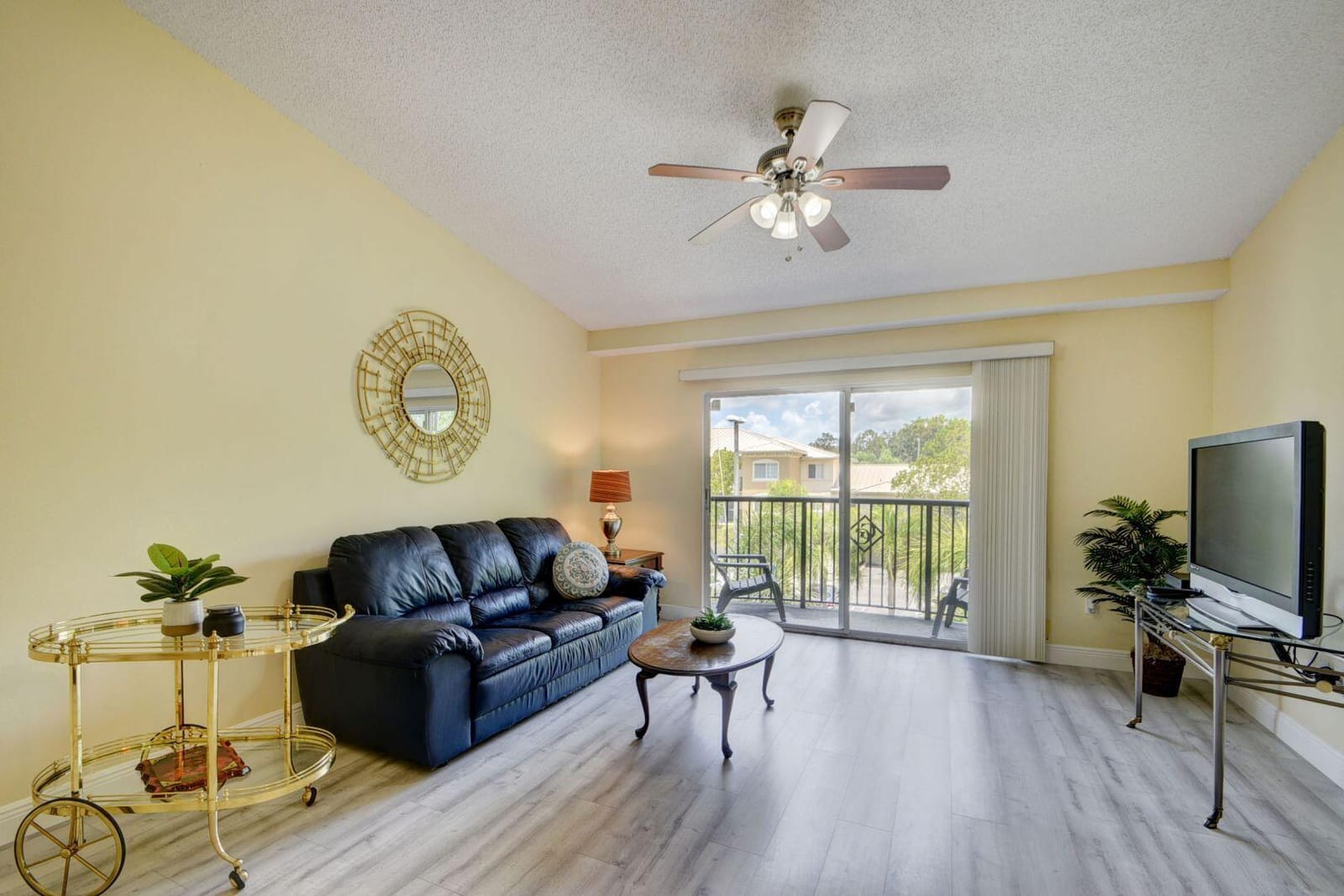 300 Crestwood Court N 307 — photo 6