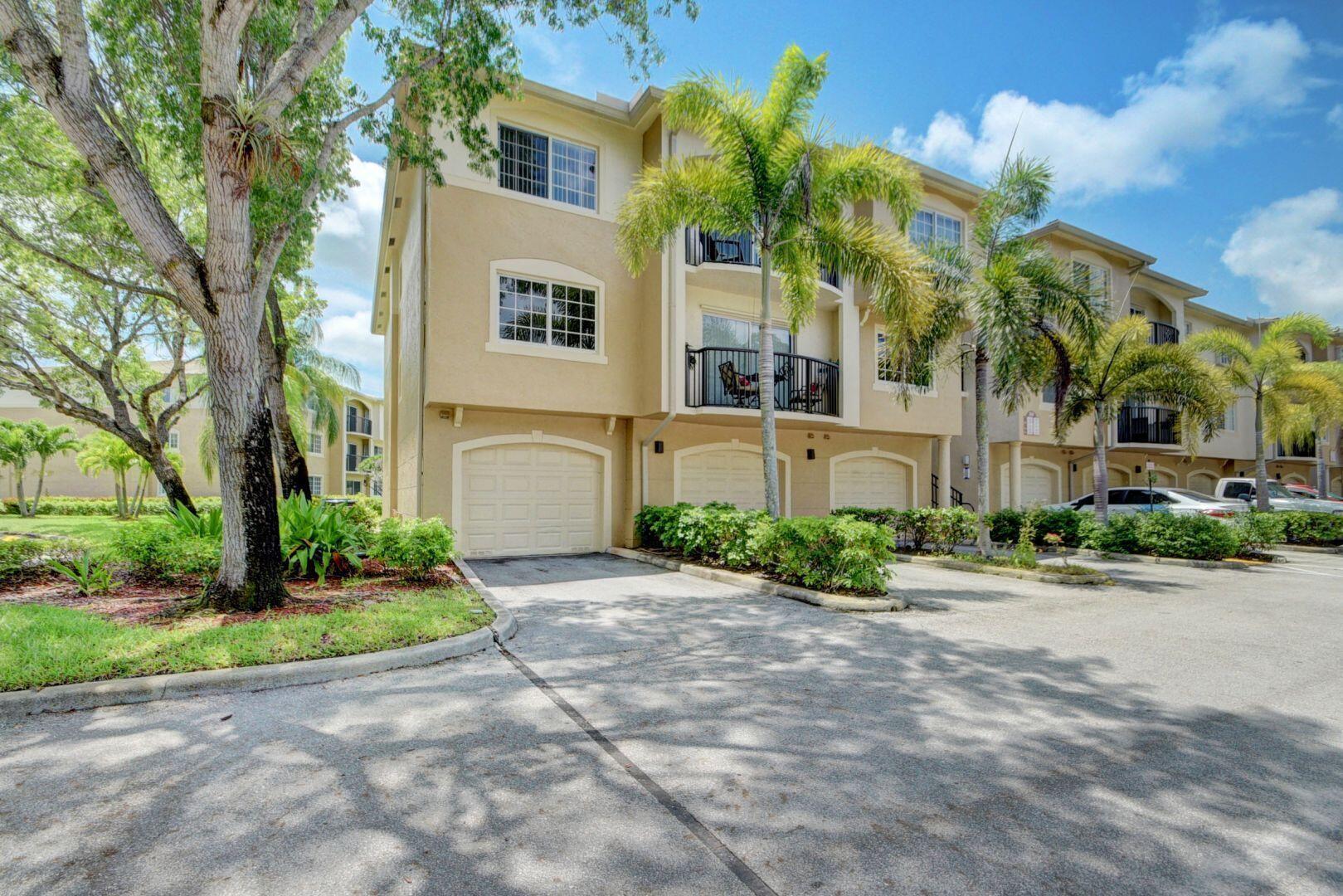 300 Crestwood Court N 307, Royal Palm Beach, FL 33411, Royal Palm Beach