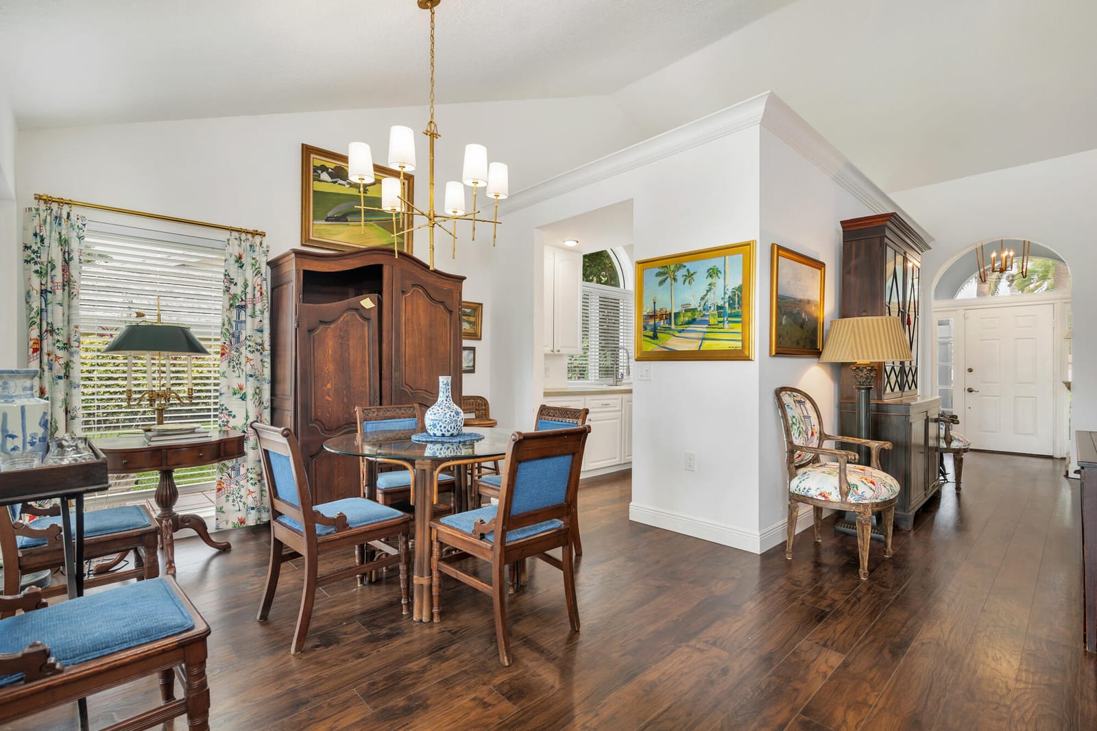2402 Saratoga Bay Drive — photo 12