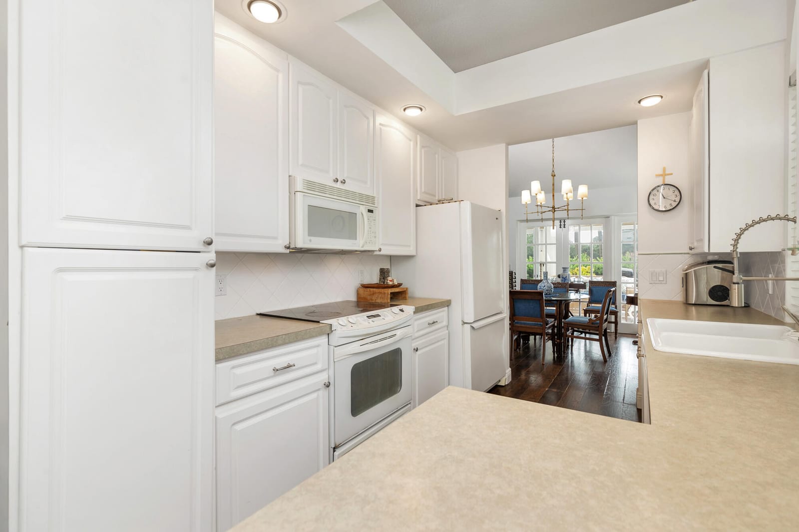 2402 Saratoga Bay Drive, West Palm Beach, FL 33409 photo 18