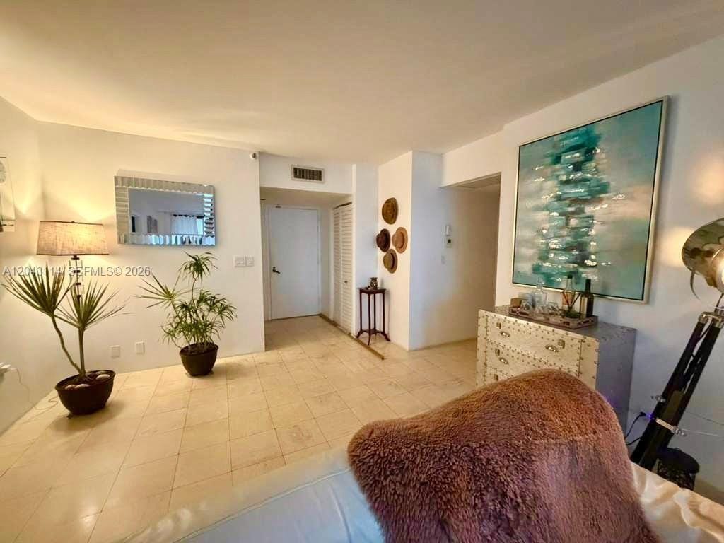 19667 Turnberry Way 12C — photo 2