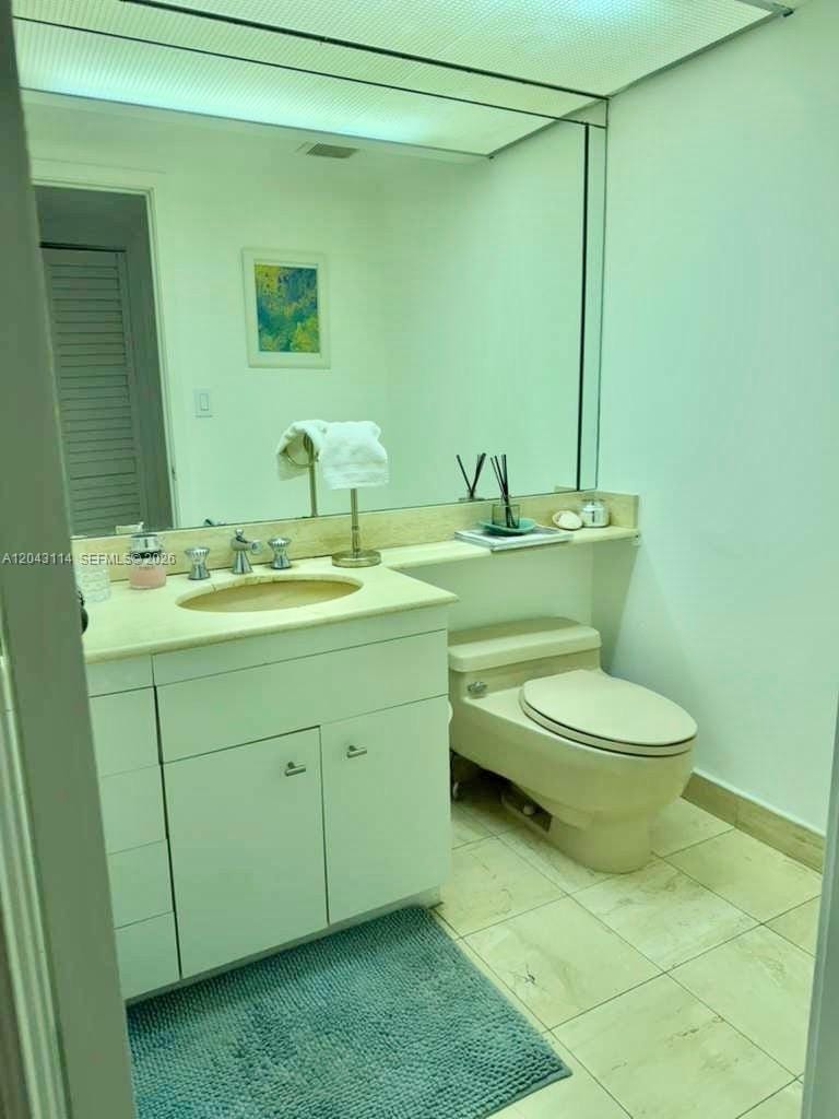 19667 Turnberry Way 12C, Aventura, FL 33180 photo 14