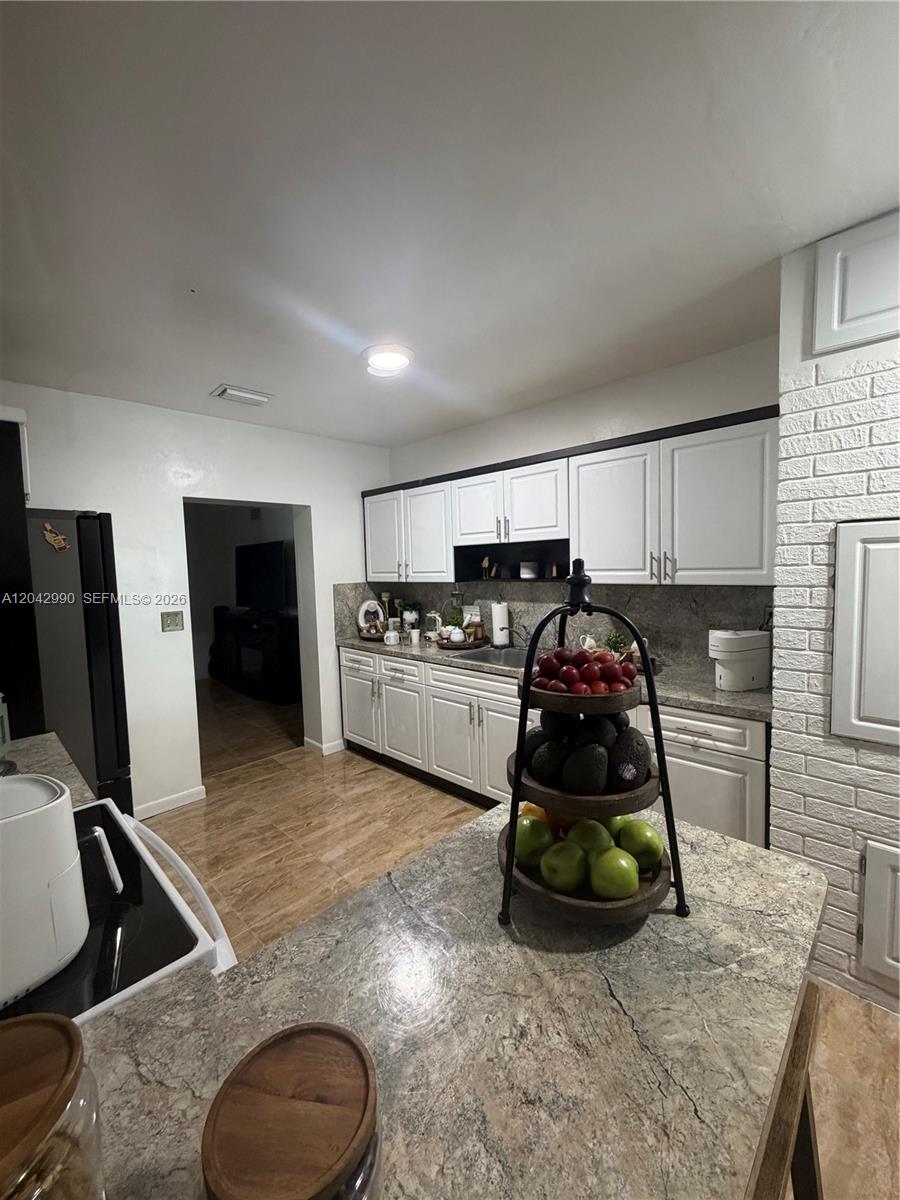11512 NW 58th Avenue, Hialeah, FL 33012, Hialeah