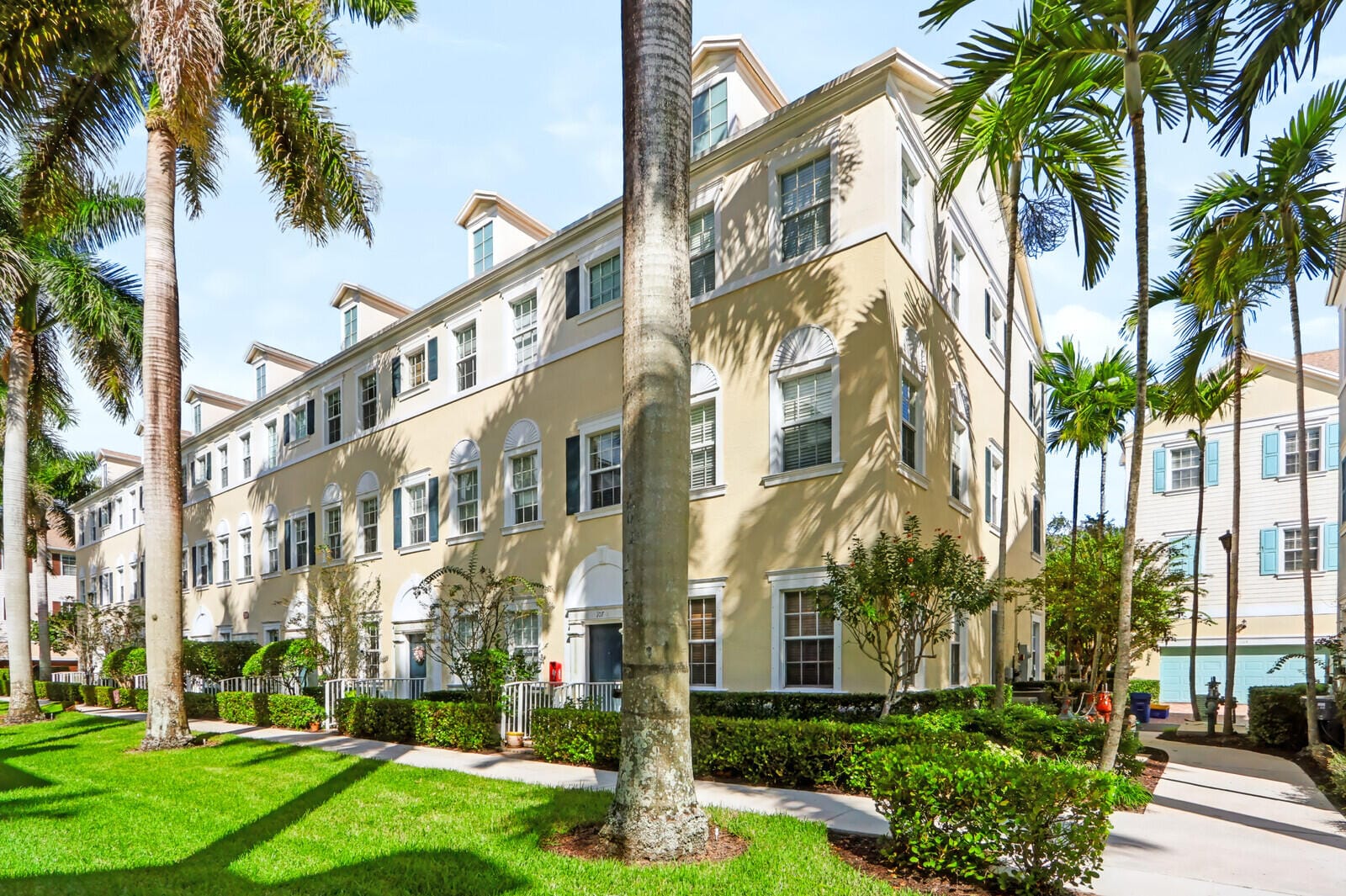 114 Locustberry Lane 105, Jupiter, FL 33458 photo 2