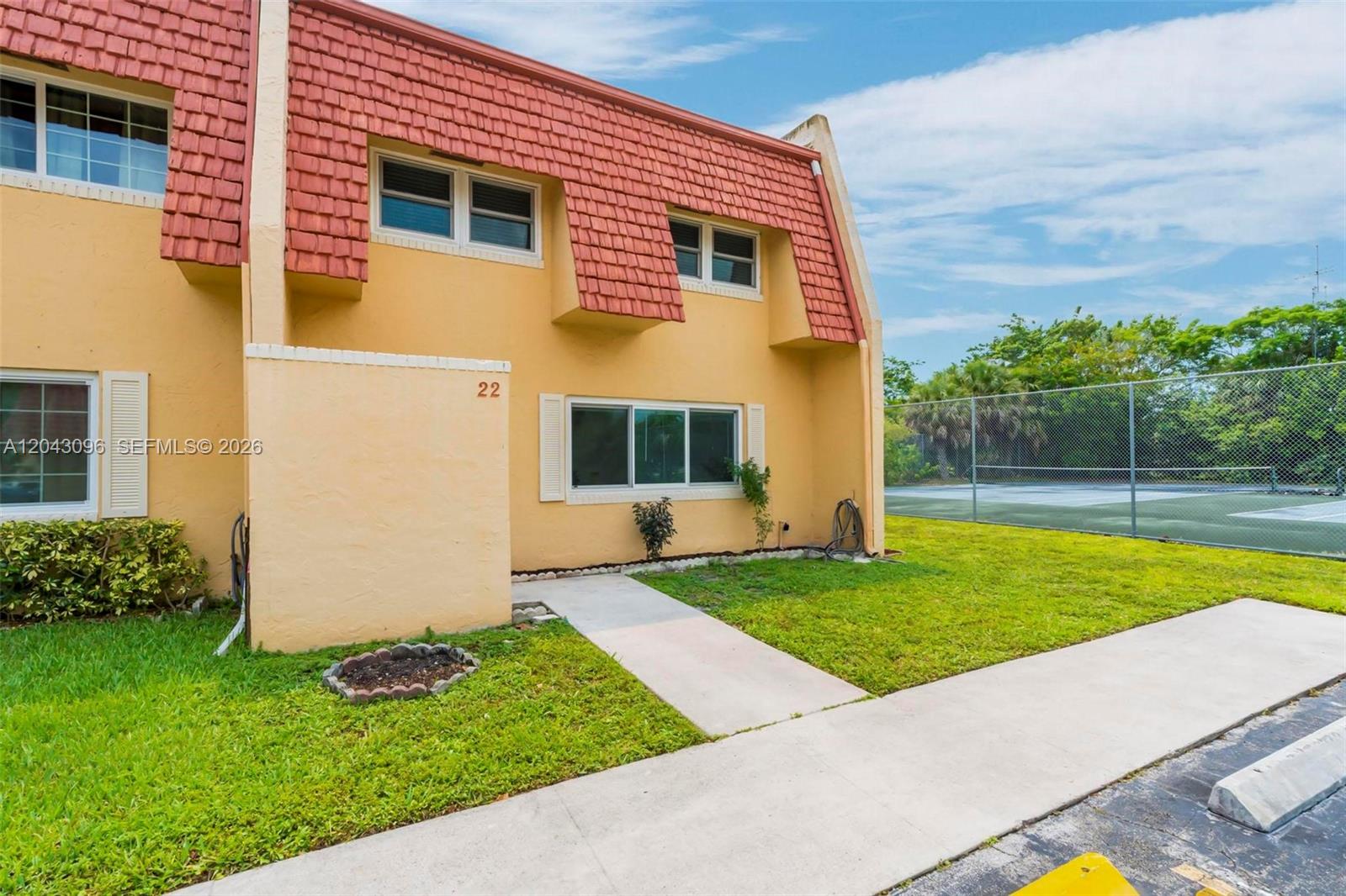 22 Canterbury Lane 22, Tamarac, FL 33319, Tamarac