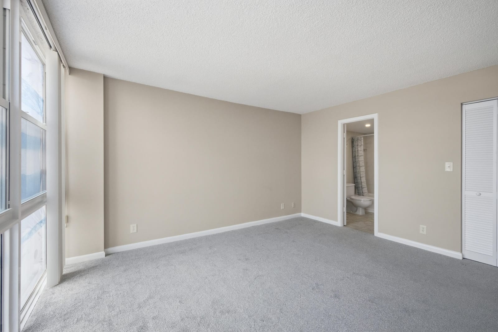 2841 N Ocean Boulevard 1503 — photo 8