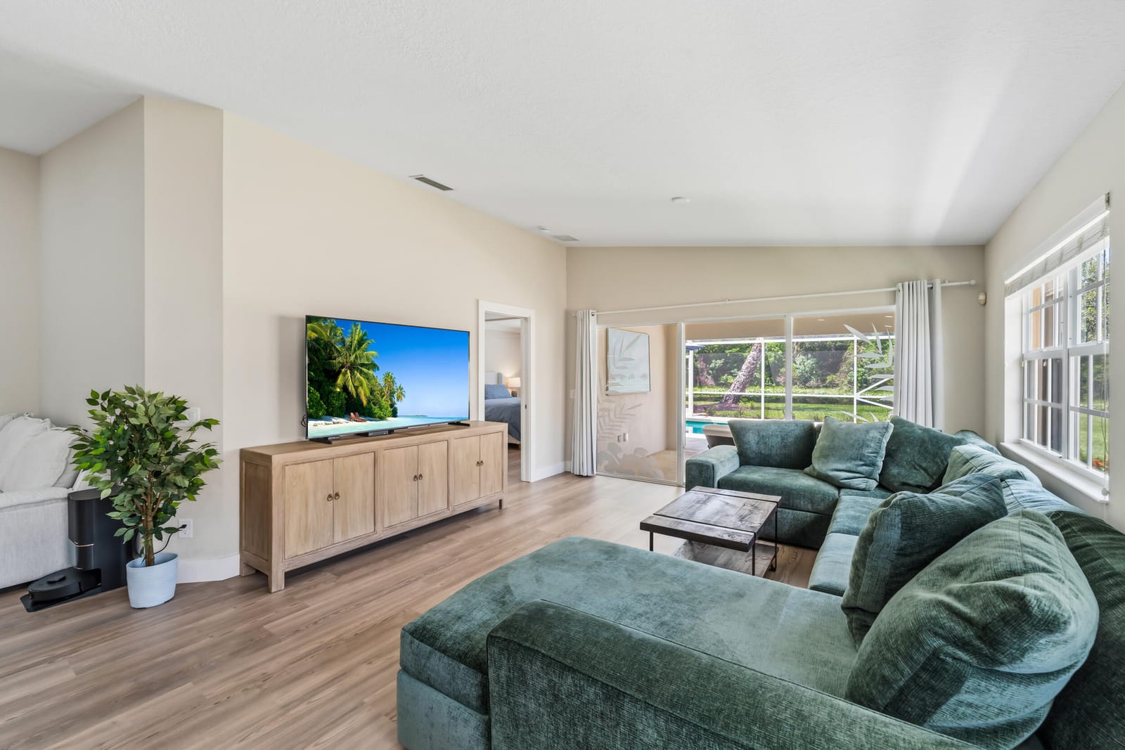 8457 SE Retreat Drive — photo 6