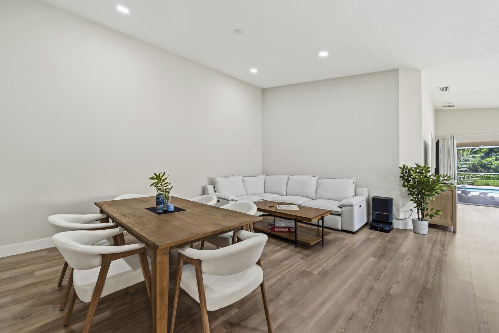 8457 SE Retreat Drive — photo 8