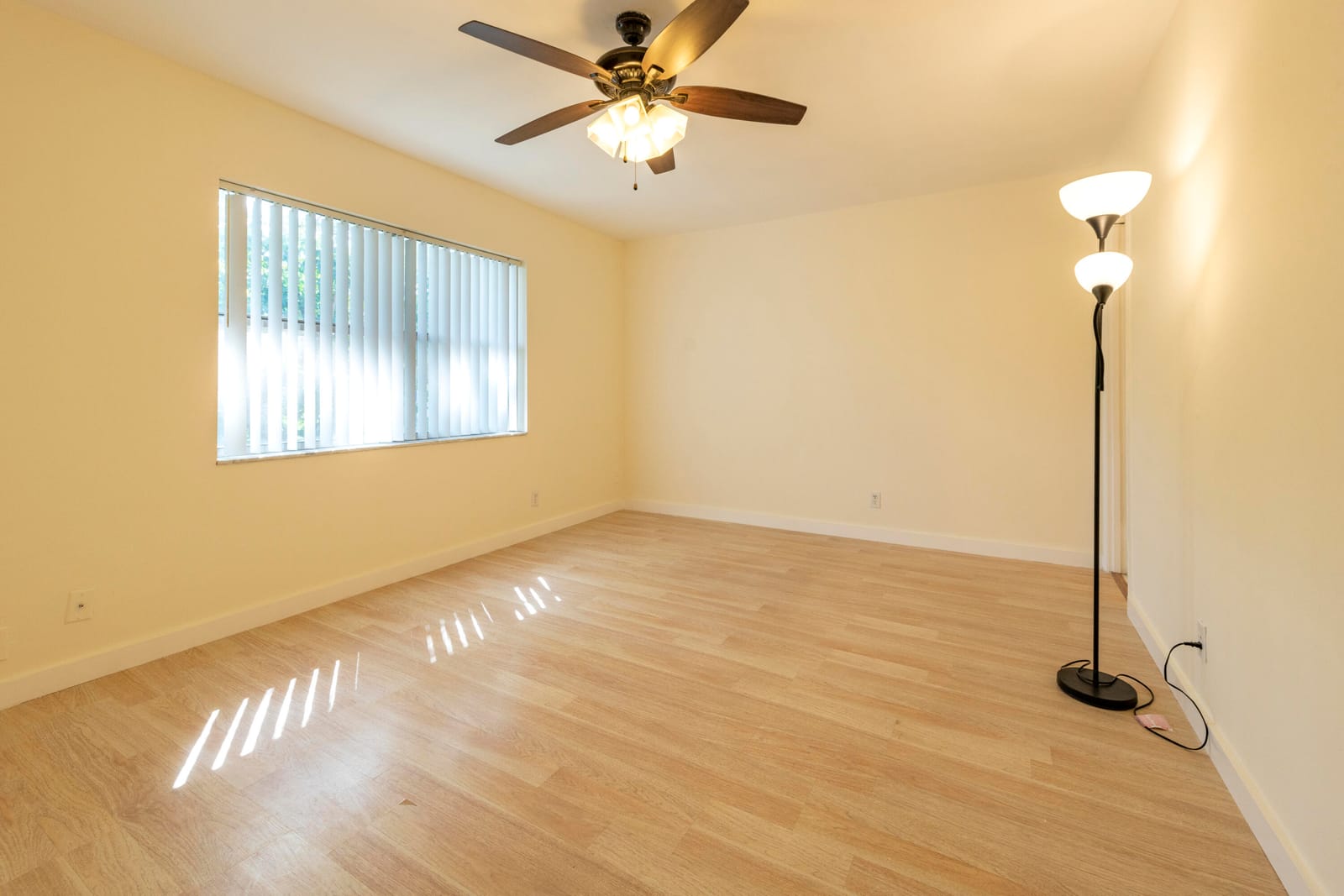 6061 N Falls Cir Drive 402, Lauderhill, FL 33319 photo 23