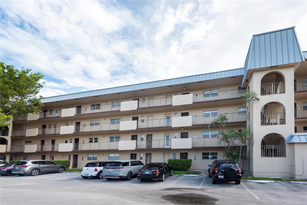 6061 N Falls Cir Drive 402, Lauderhill, FL 33319, Lauderhill