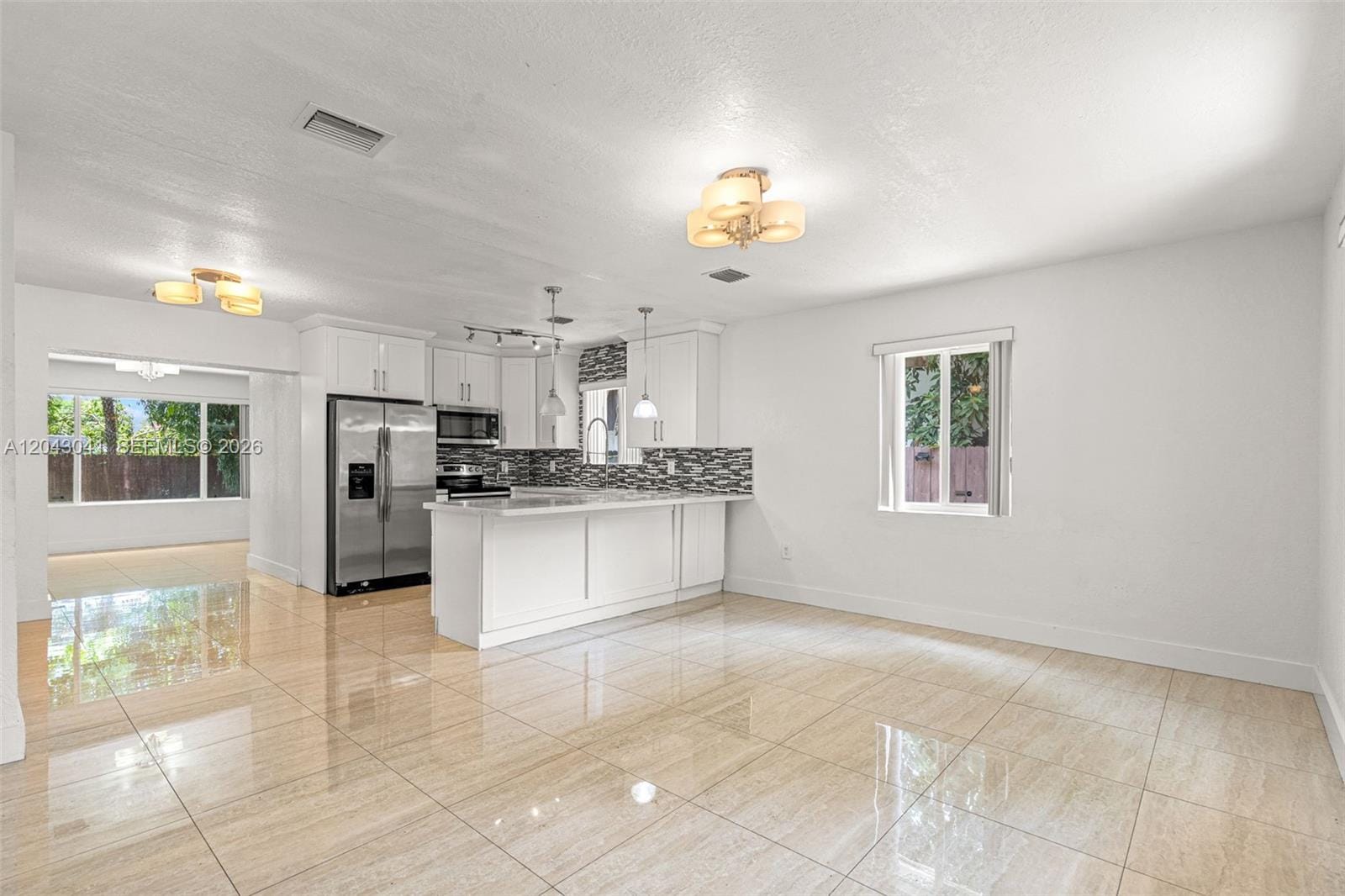270 NW 51st Avenue, Miami, FL 33126 photo 6