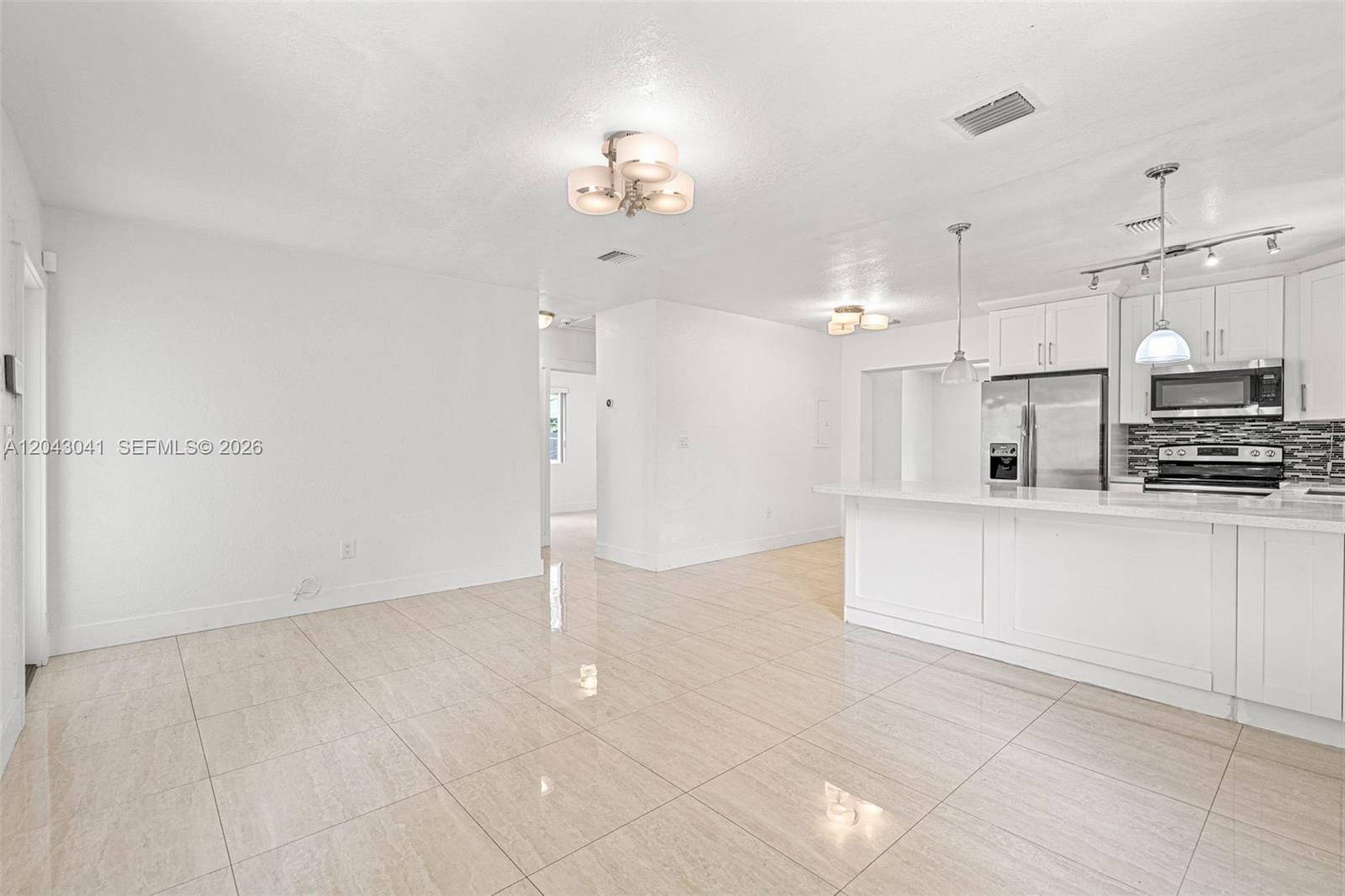 270 NW 51st Avenue, Miami, FL 33126 photo 8