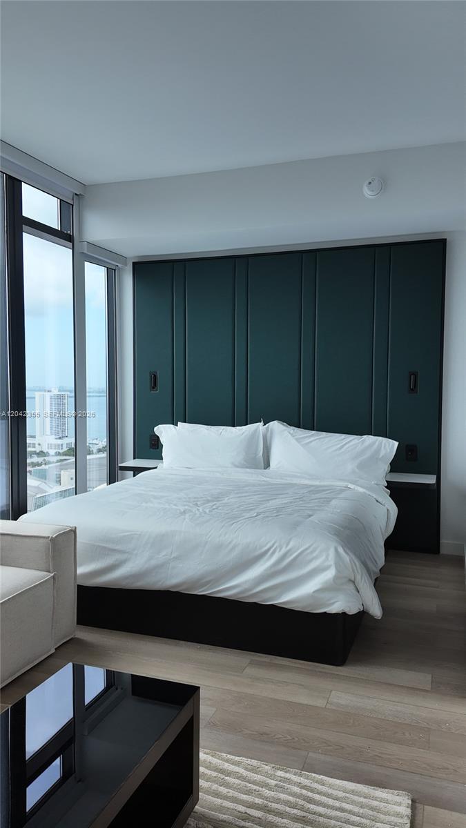 20 NE 11th Street PH05, Miami, FL 33132, Miami