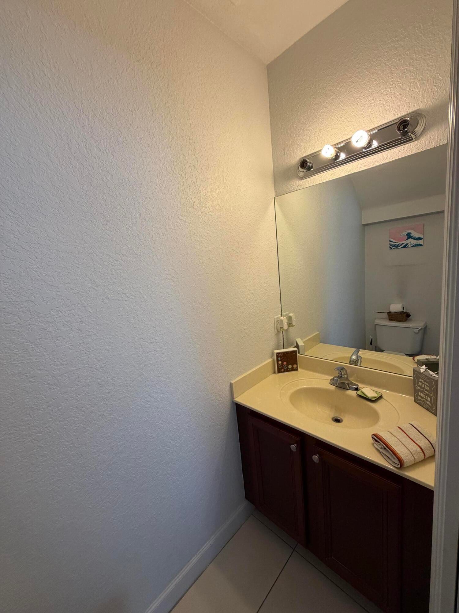 1047 NE 208th Street, Miami, FL 33179 photo 16
