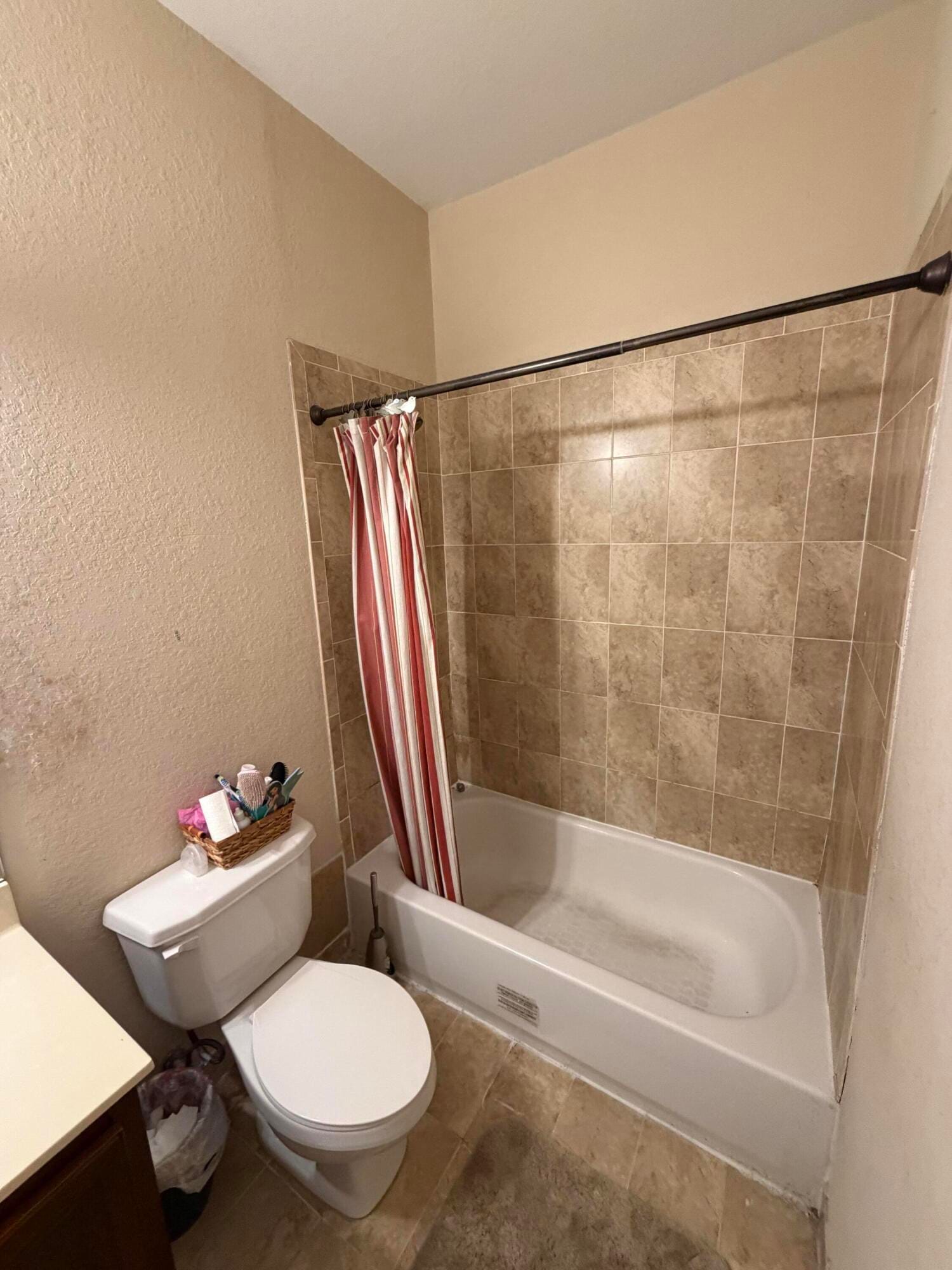 1047 NE 208th Street, Miami, FL 33179 photo 28