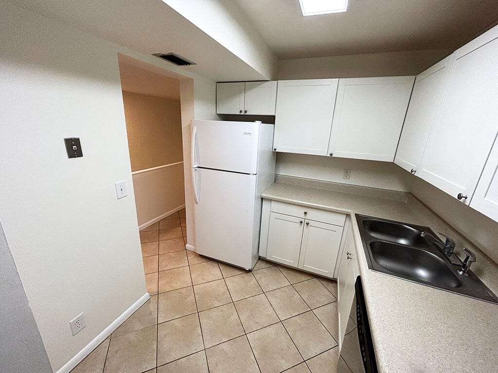2828 Tennis Club Drive 207 — photo 4