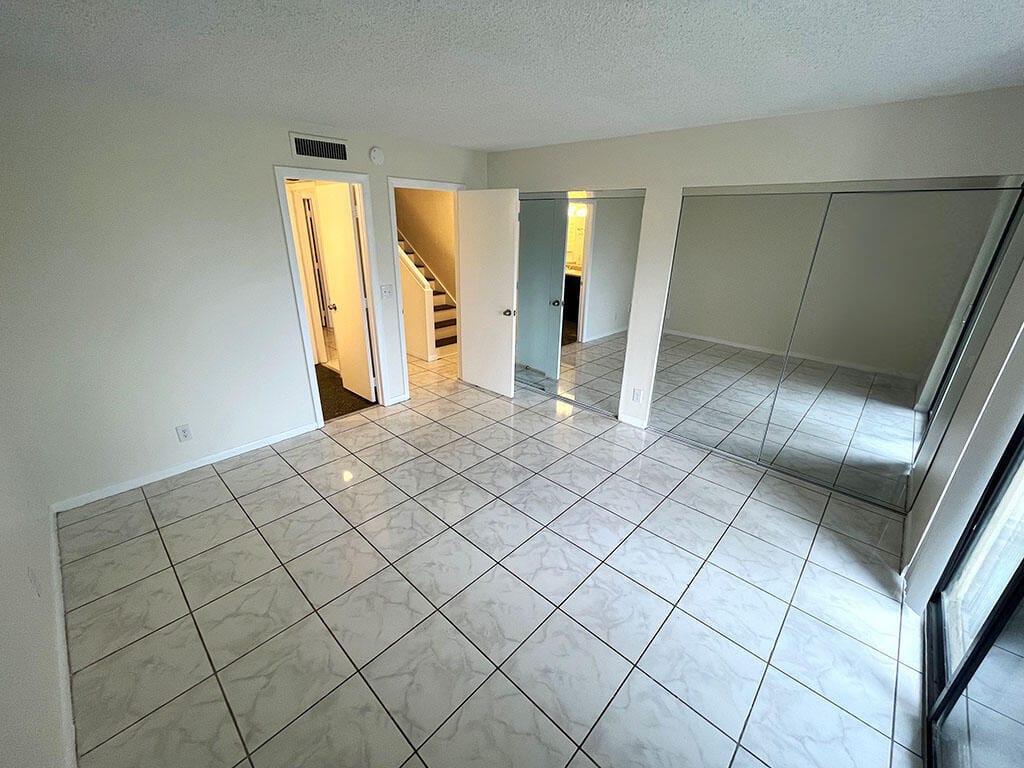 2828 Tennis Club Drive 207 — photo 9