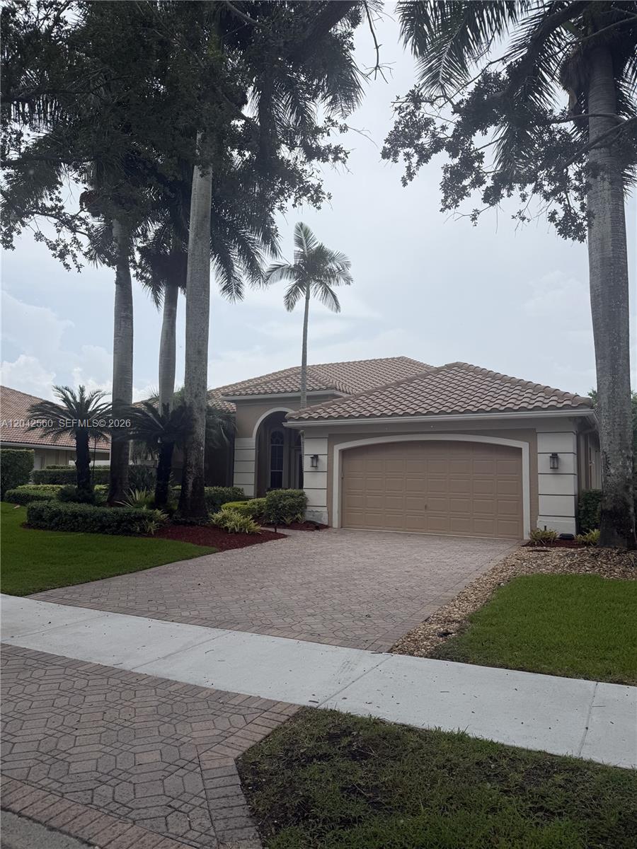 2733 Meadowood Drive, Weston, FL 33332, Weston
