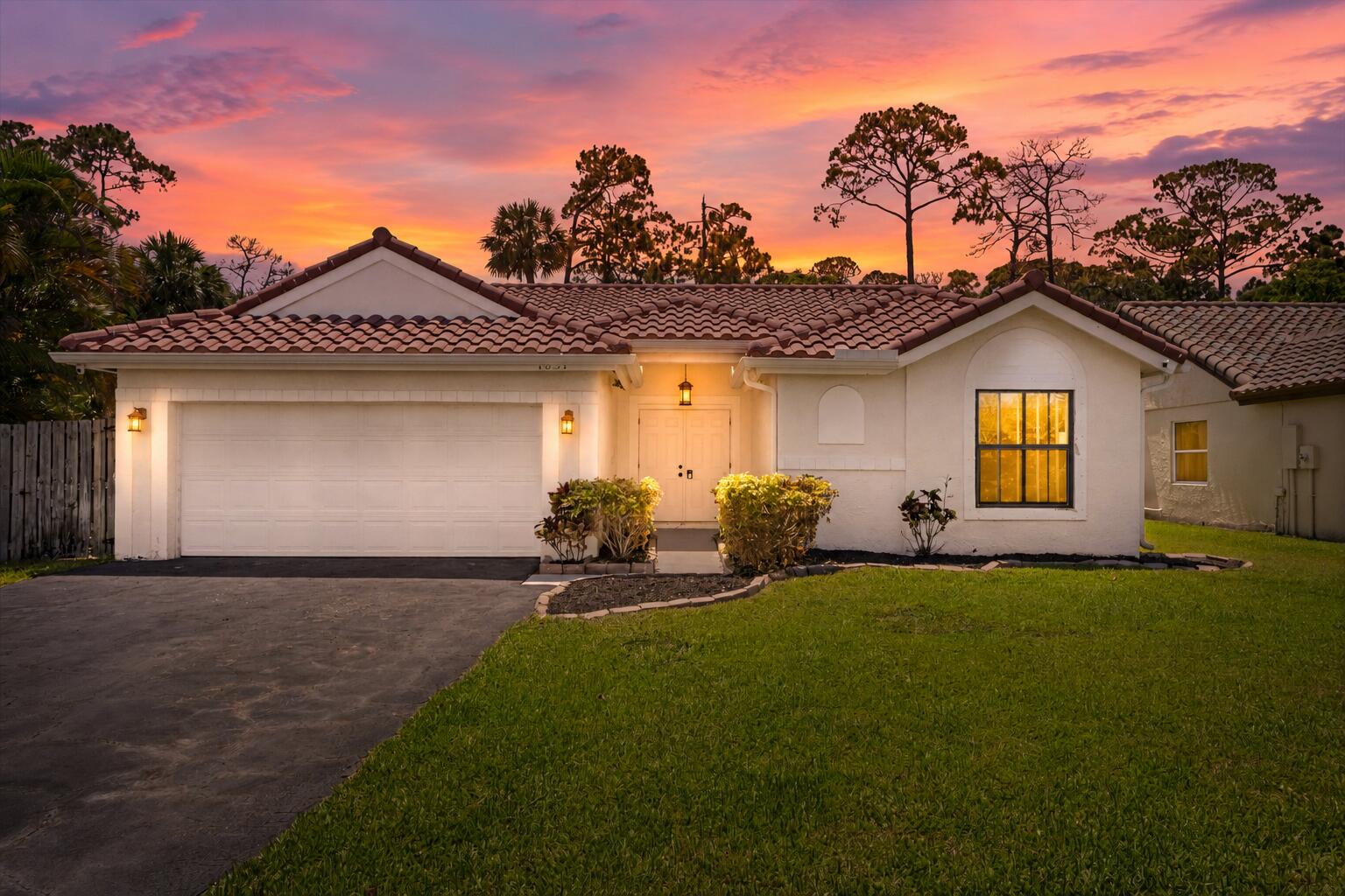 1051 New Parkview Place, Haverhill, FL 33417, Haverhill