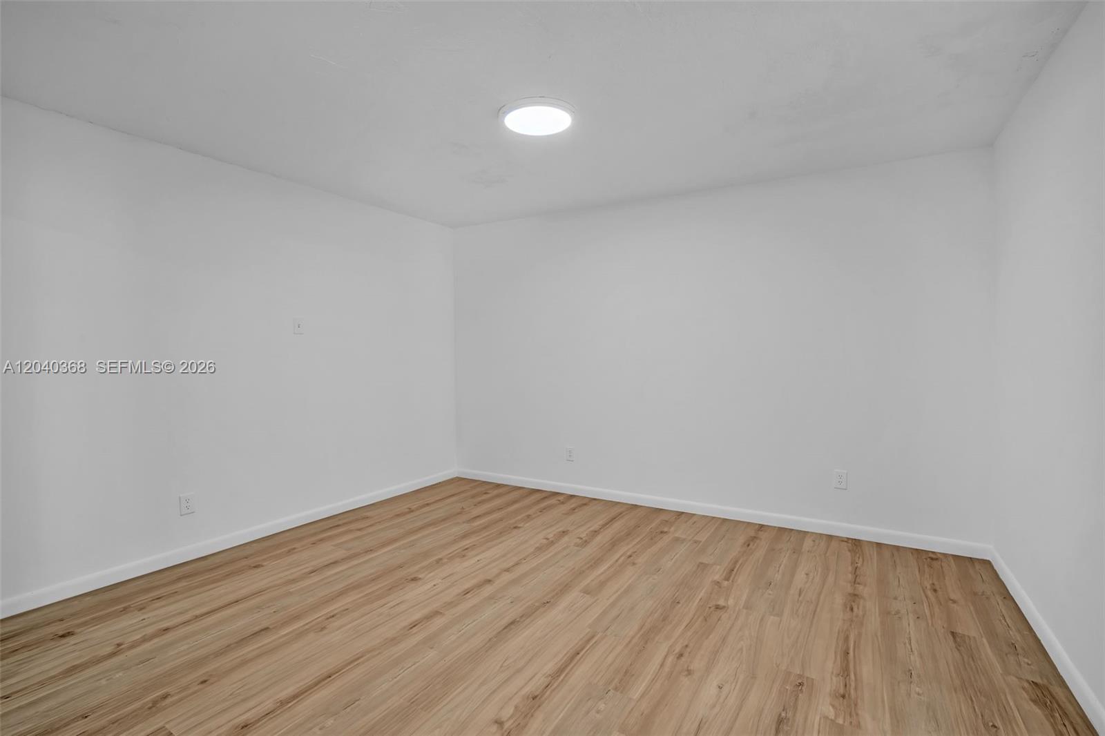 5096 SW 28th Terrace — photo 2