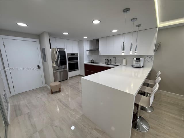 1849 S Ocean Drive PH5, Plaza Towers South, Hallandale Beach, FL