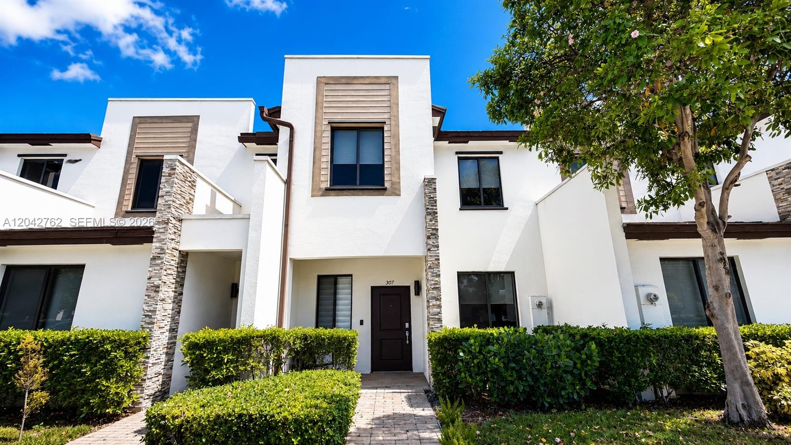 307 NE 208th Terrace, Miami, FL 33179, Miami