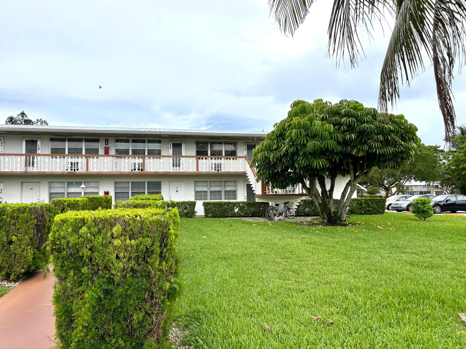 39 Cambridge B, West Palm Beach, FL 33417 photo 16