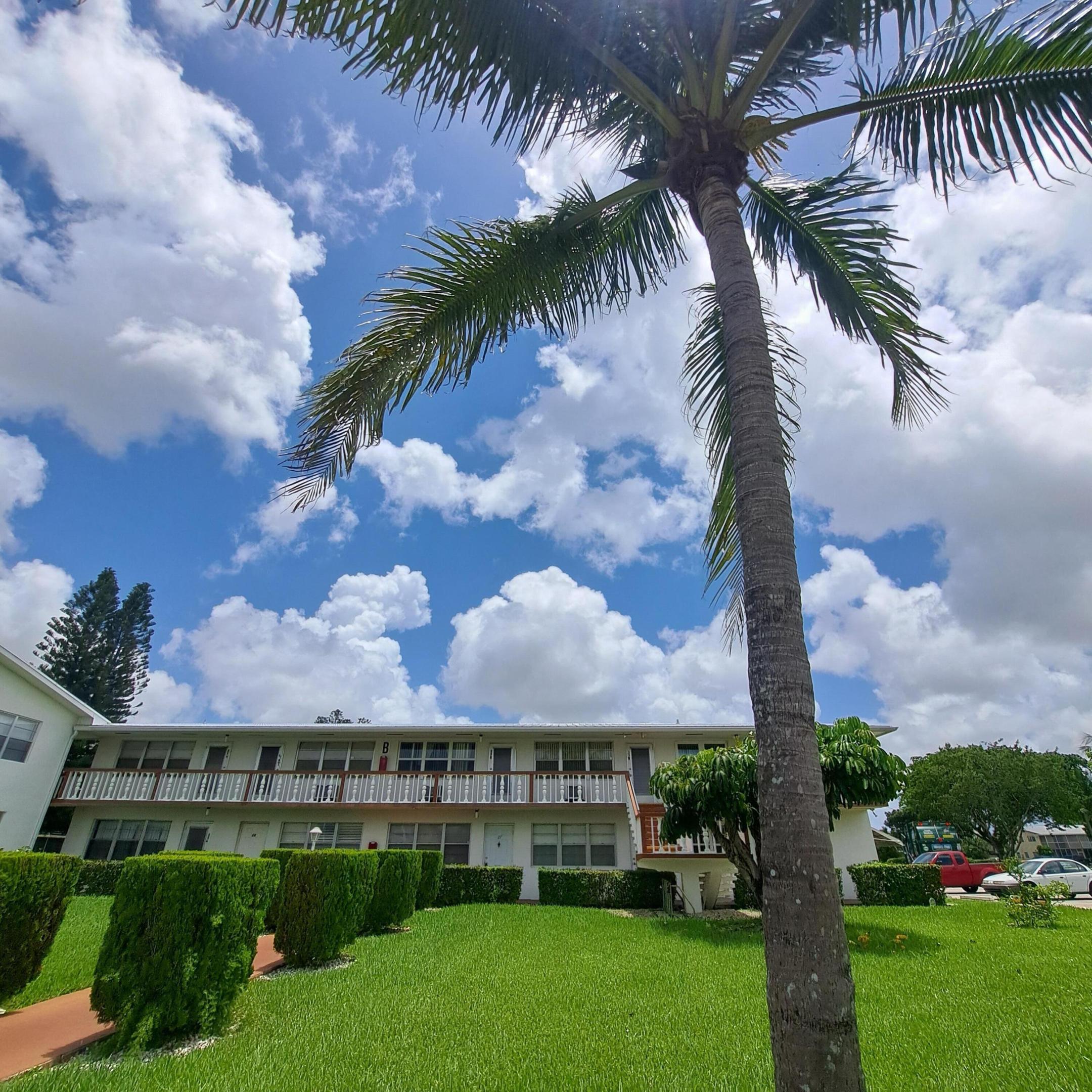 39 Cambridge B, West Palm Beach, FL 33417, West Palm Beach