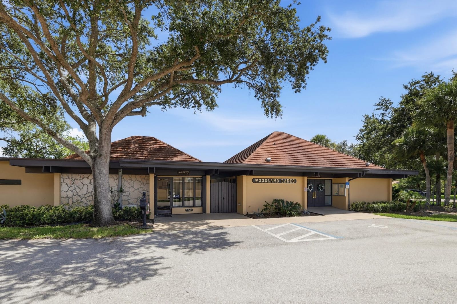 5344 Woodland Lakes Drive 223, Palm Beach Gardens, FL 33418 photo 27