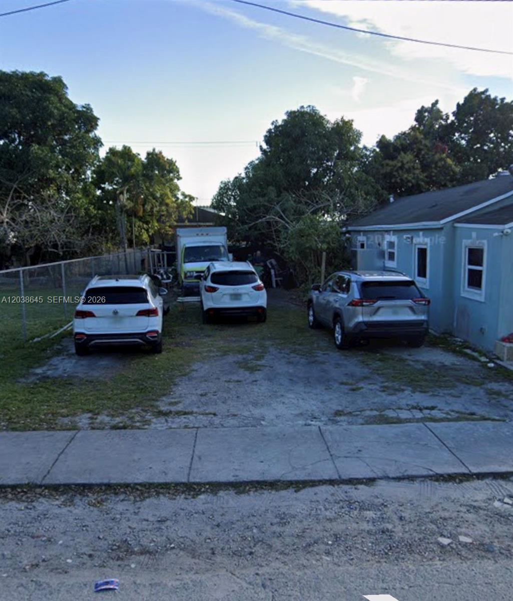 2934 NW 44th Street, Miami, FL 33142
