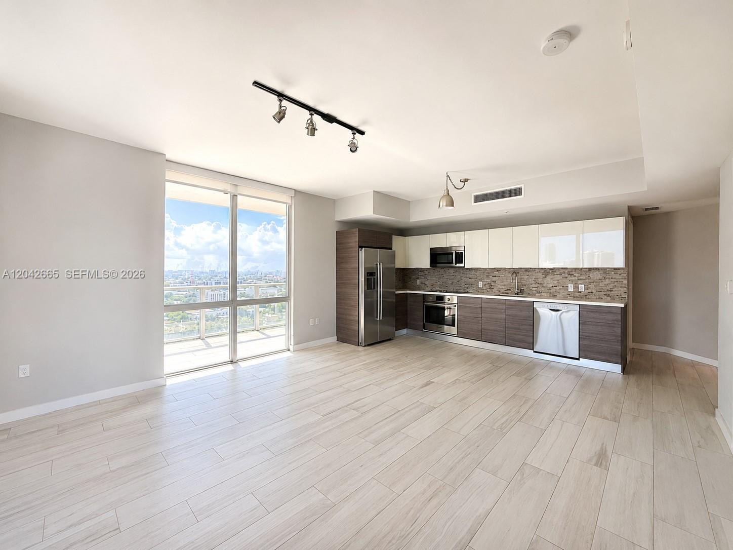 1010 SW 2nd Avenue 1809, Miami, FL 33130, Miami