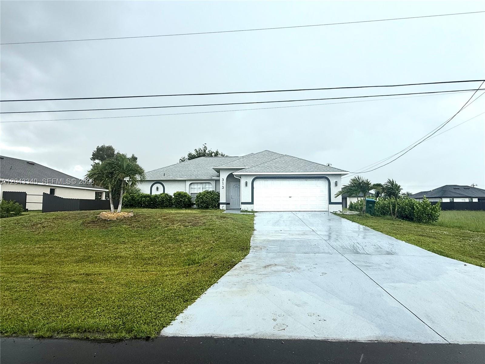 313 NW 16 Place — photo 2